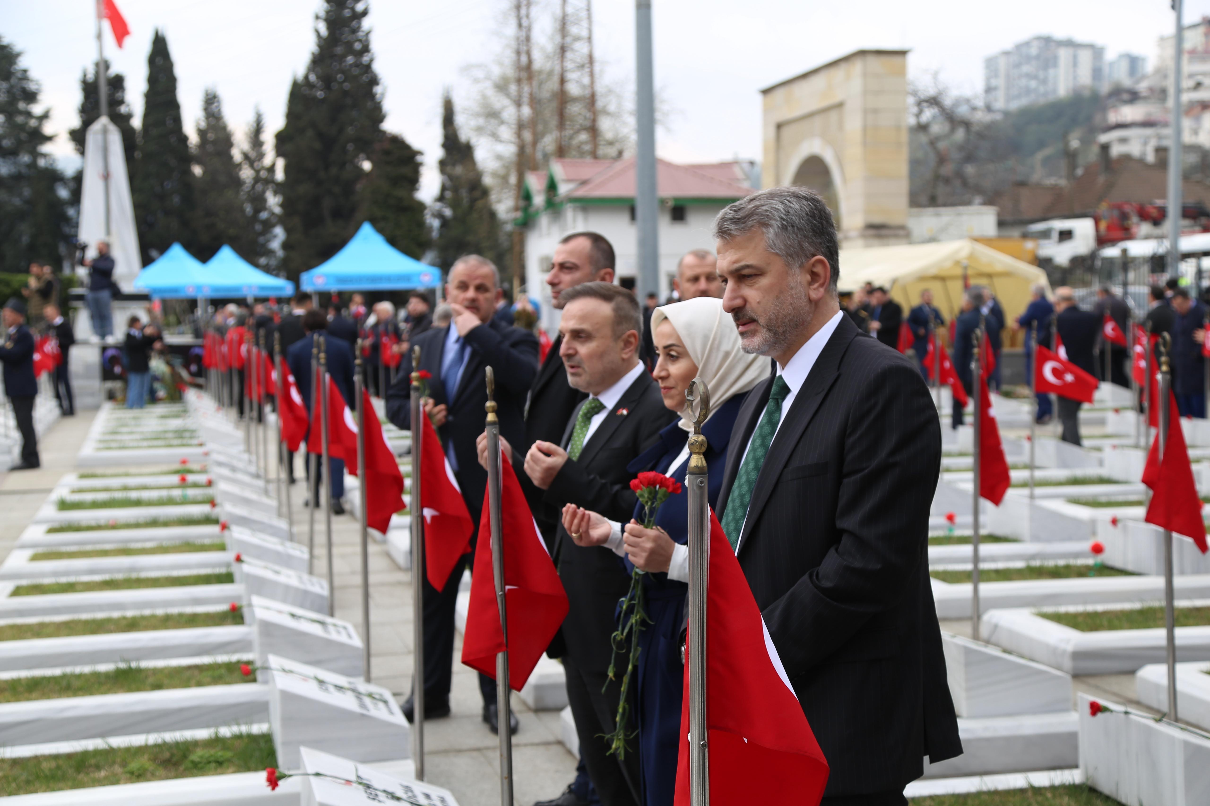 AK Parti Trabzon l Bakan Dr. Sezgin Mumcu, 18 Mart anakkale Zaferinin yldnm dolaysyla bir mesaj yaymlad.