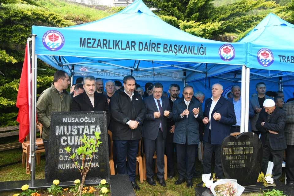 MUSTAFA CUMUR DUALARLA ANILDI
