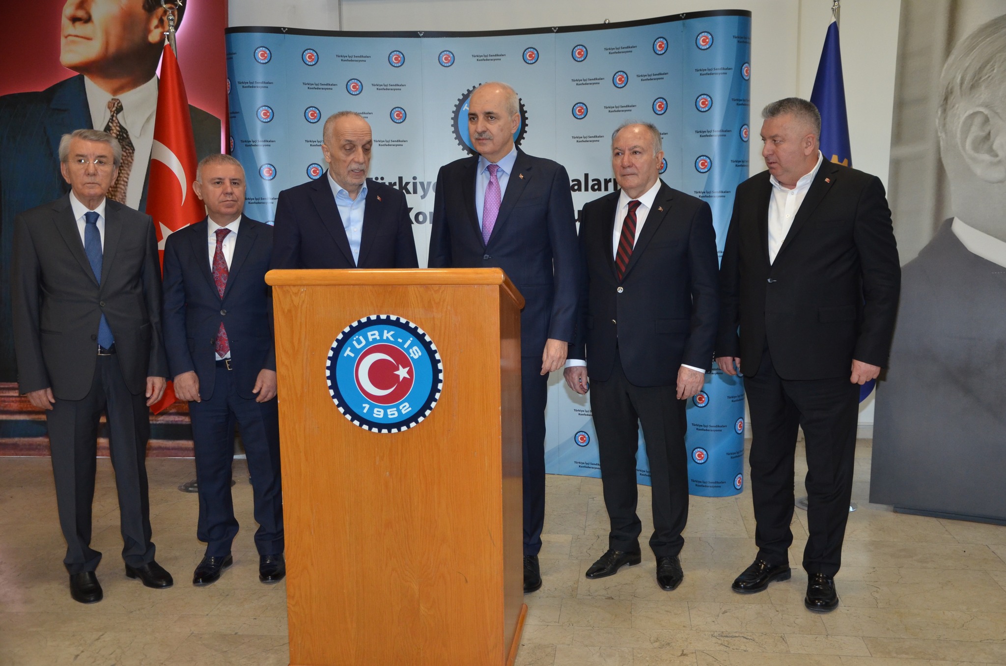 KURTULMUŞ'tan TÜRK-İŞ'e Ziyaret.