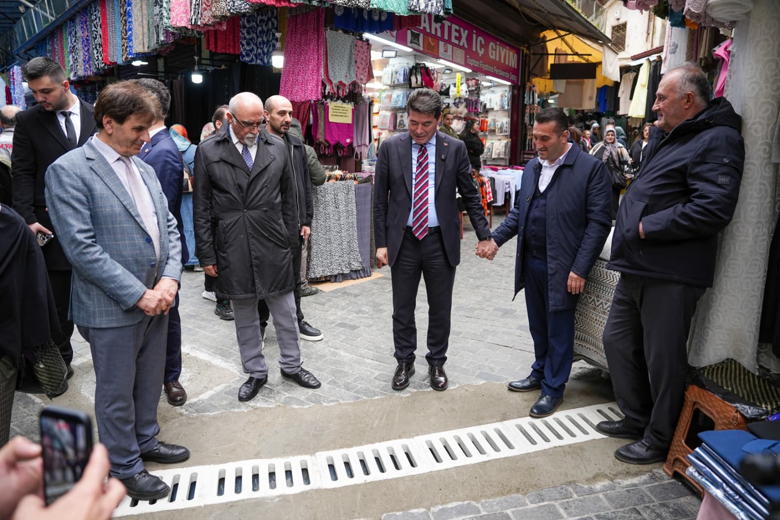 ORTAH�SAR BELED�YESݒNDEN ESNAFLARIN TALEB�NE ANINDA ��Z�M