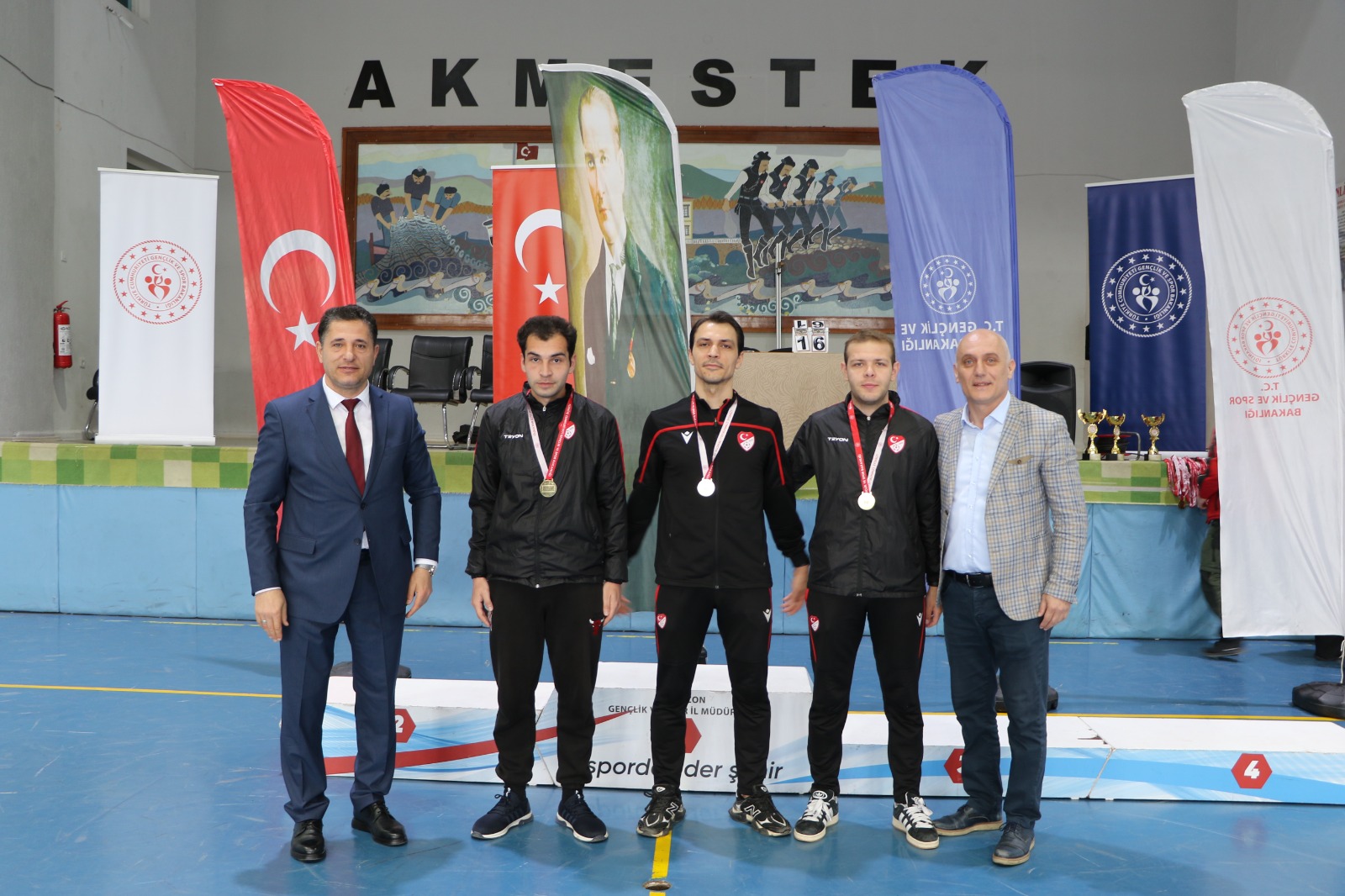 �AMP�YON AK�AABAT ANADOLU L�SES�