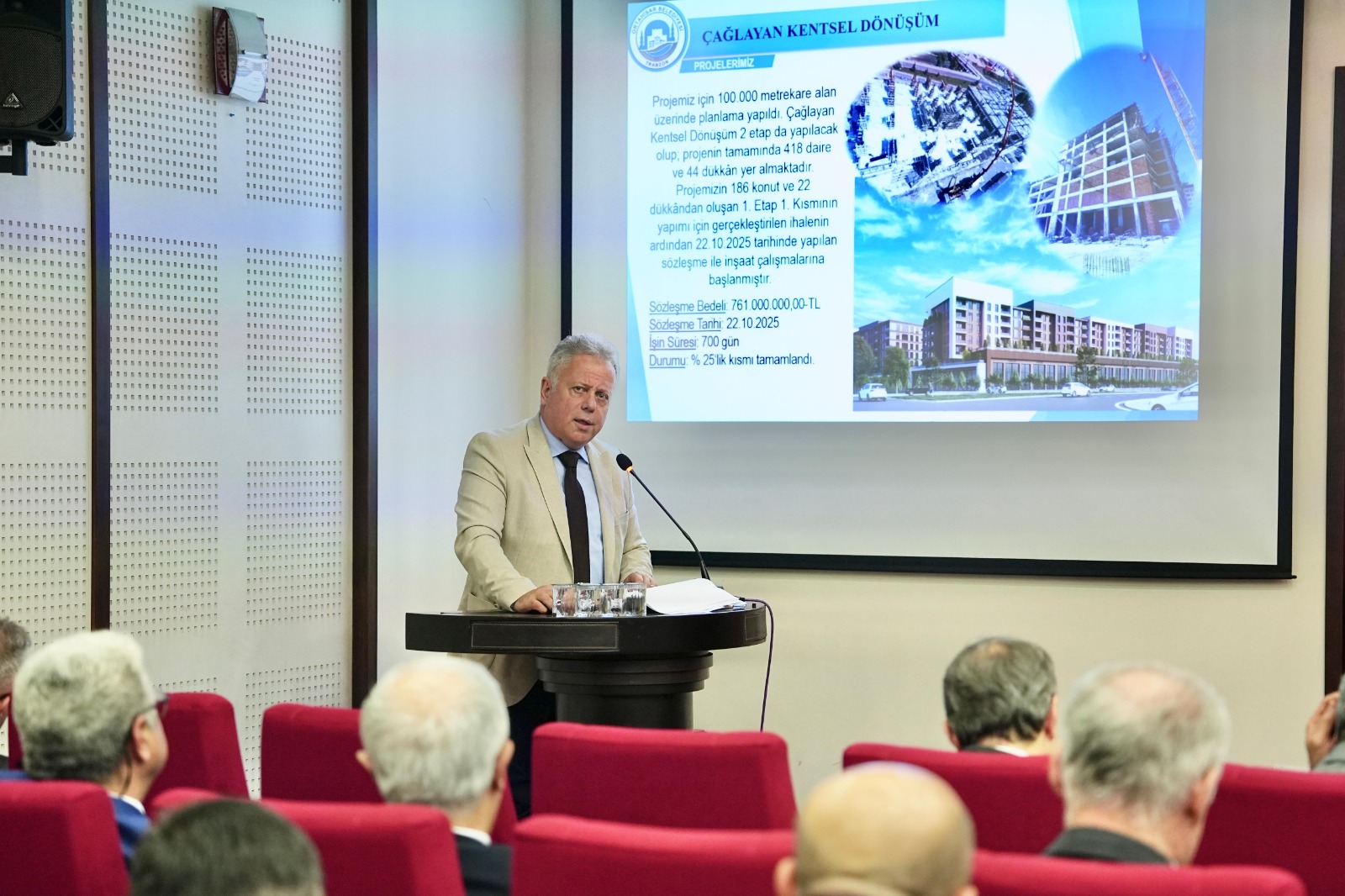ZORLU: �TOPLUMUN HER KES�M�NE Y�NEL�K PROJELER GEL��T�R�YORUZ�