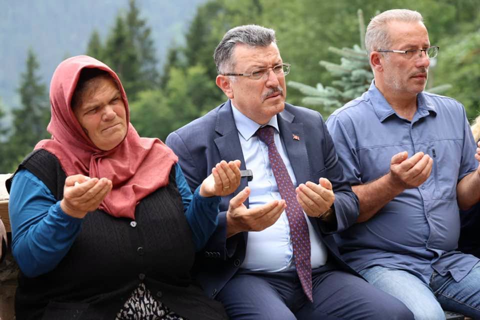 BA�KAN GEN�'TEN EREN B�LB�L'E VEFA

