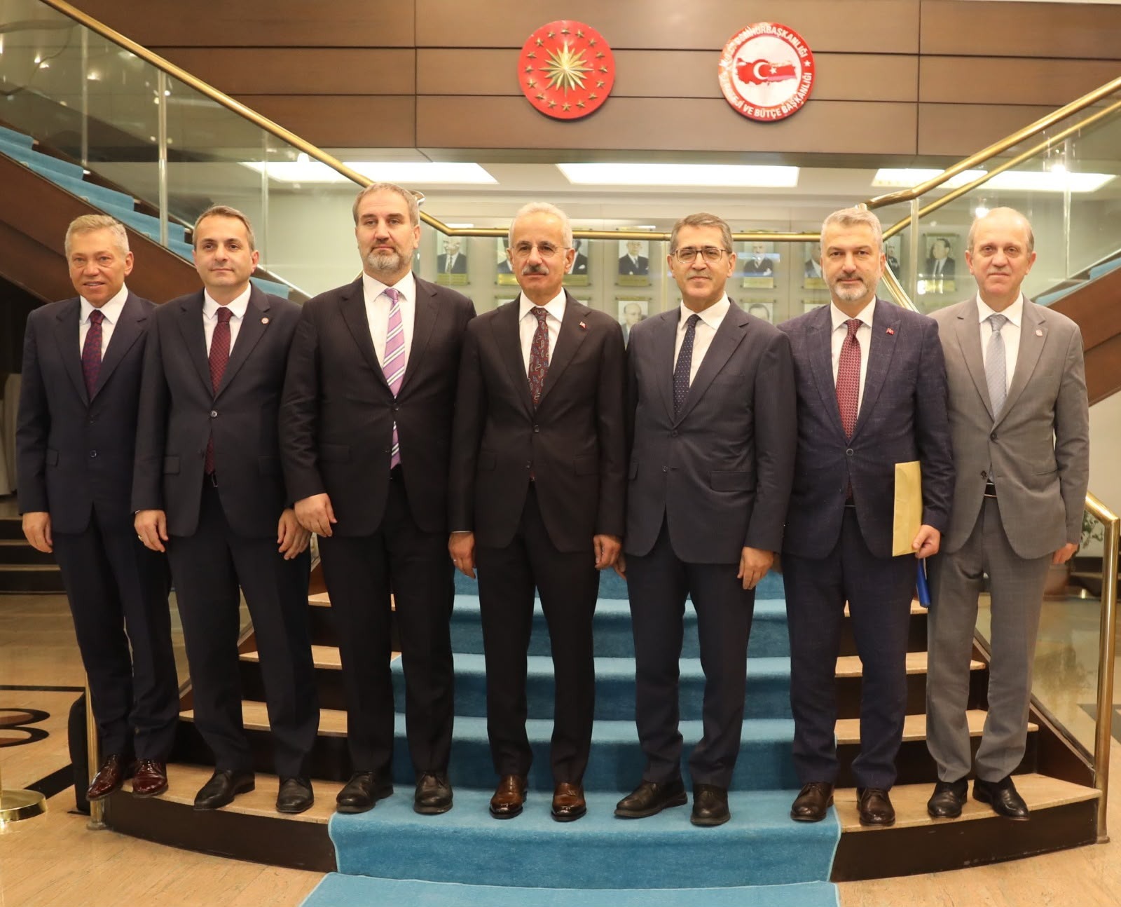 BA�KAN MUMCU�DAN KTܒYE �DENEK M�JDES�