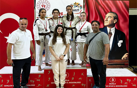 Ayy�ld�z Spor Kul�b� Judocular�ndan T�rkiye �ampiyonas��nda B�y�k Ba�ar�