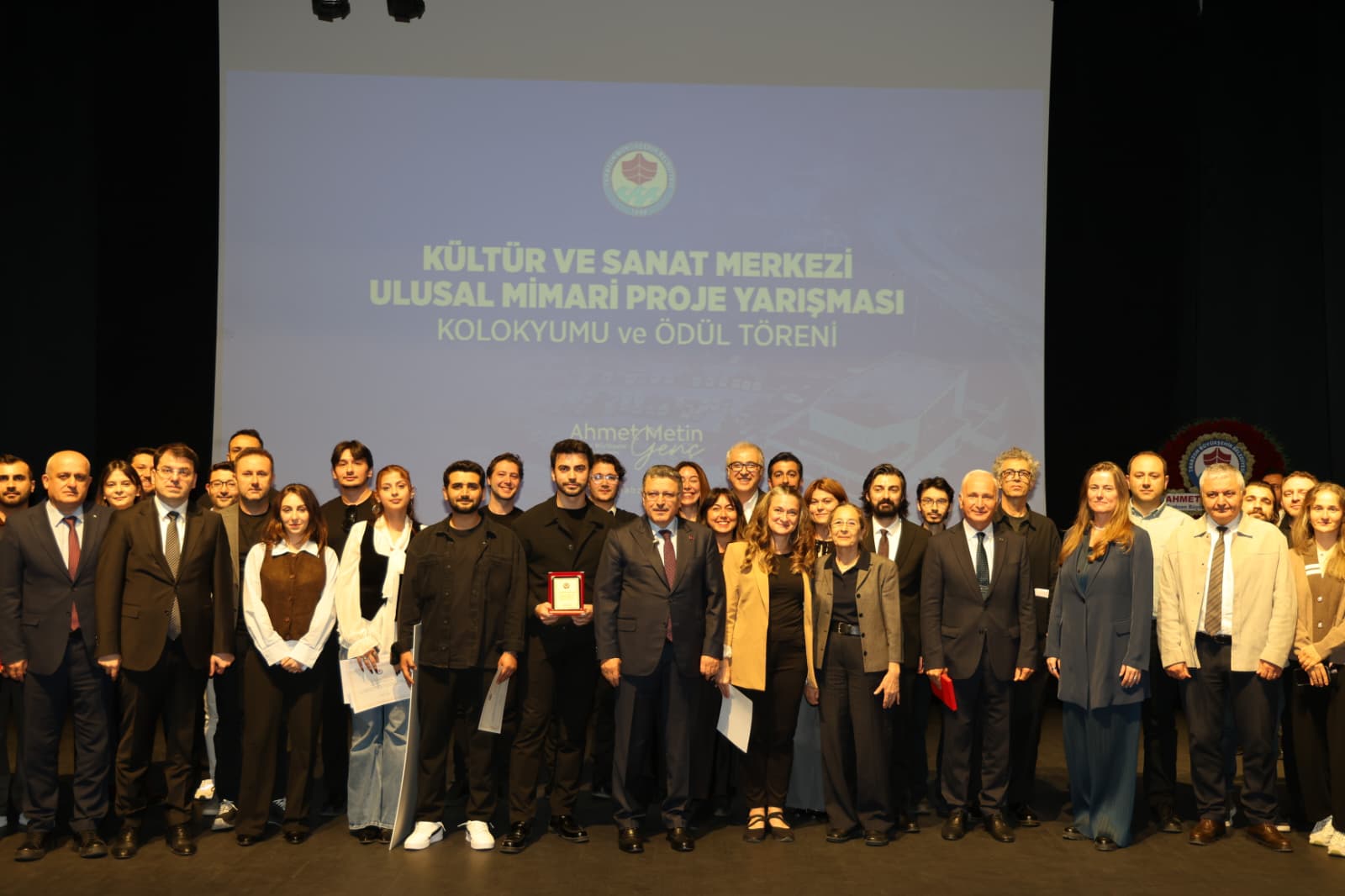 K�LT�R VE SANAT MERKEZ� PROJE YARI�MASINDA �D�LLER SAH�PLER�N� BULDU