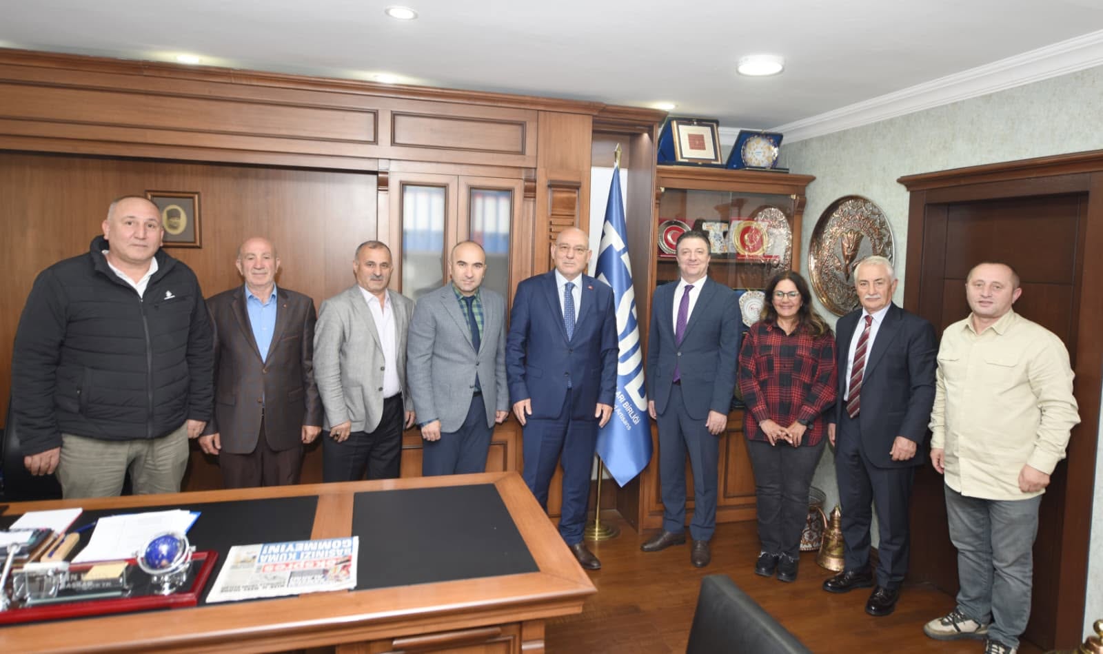 ��KUR�dan TESOB Ba�kan� Metin Kara�ya tebrik ziyareti