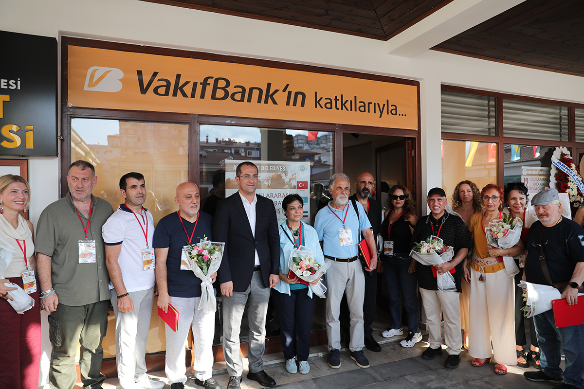 12. Uluslararas Akaabat Resim altay Sergi Al Gerekleti

