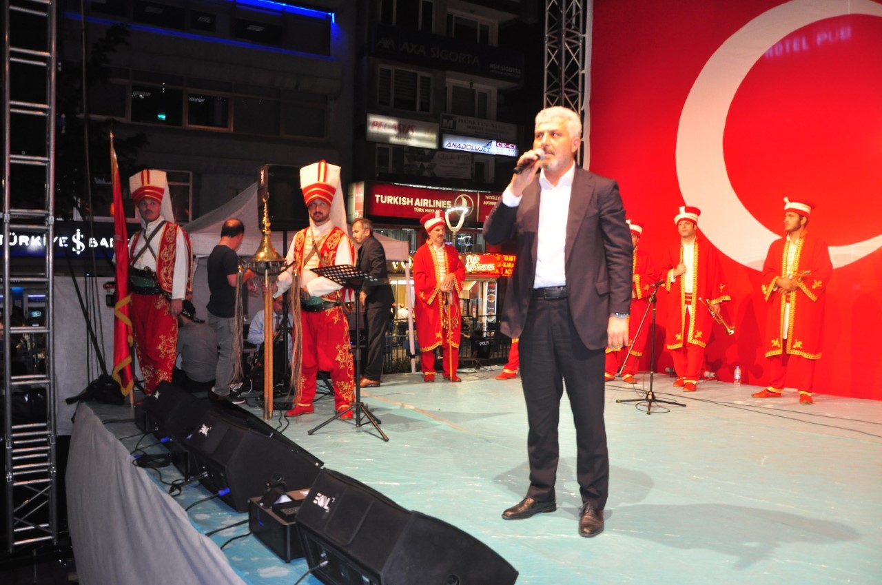 15 Temmuz Demokrasinin ve Türk Milletinin Zaferidir.