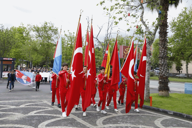 19 Mayıs Atatürk’ü Anma, Gençlik ve Spor Bayramı Akçaabat’ta Tören ve Etkinliklerle Kutlandı