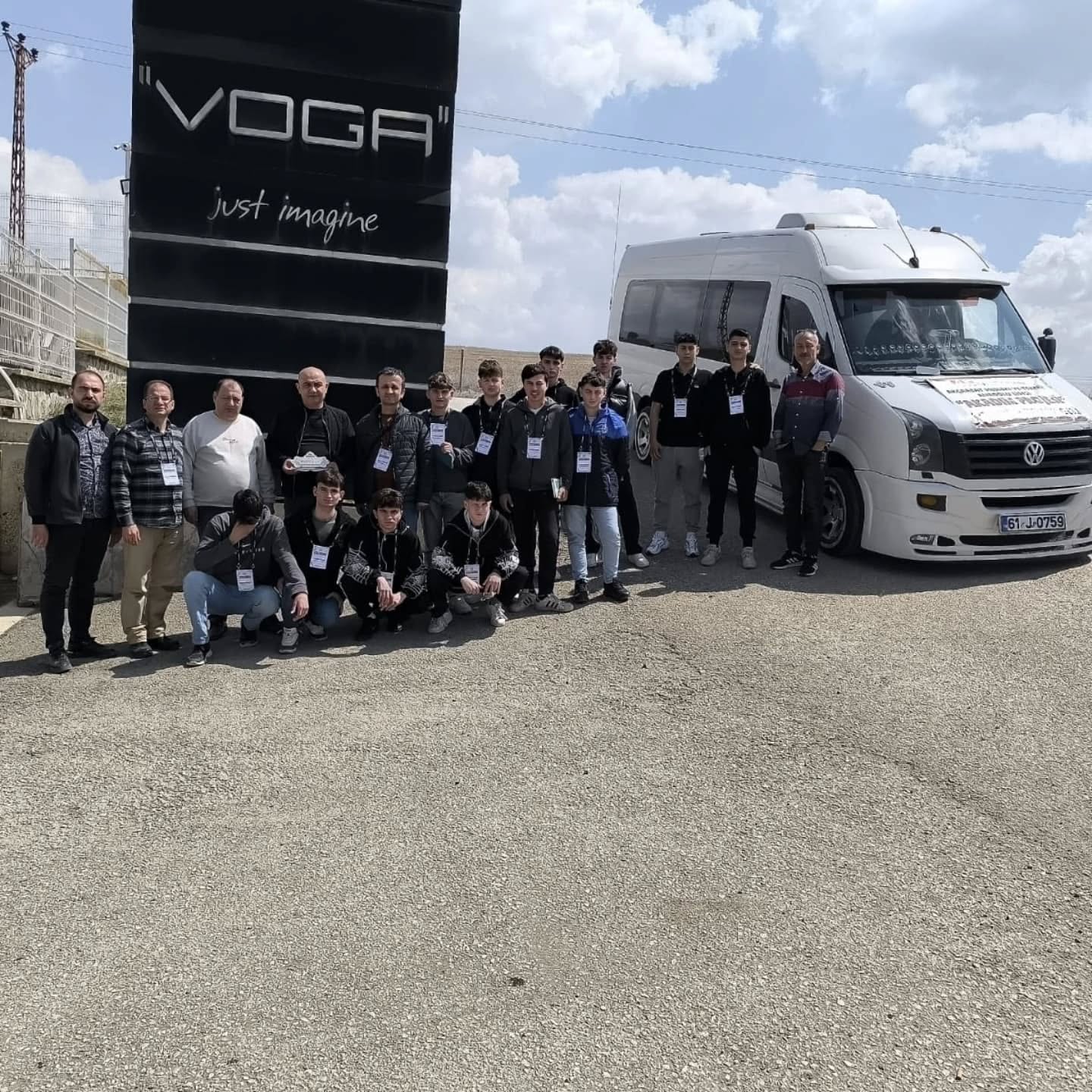 AKADIM Projesi  Sektrle Btnleen Eitim!