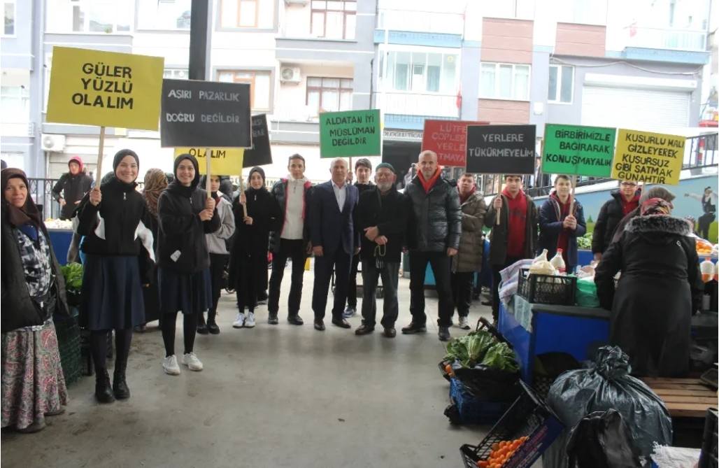 Akaabat Anadolu mam Hatip Lisesi Bilinlendiriyor