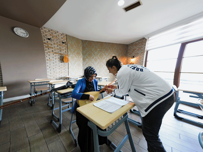 AKÇAABAT BELEDİYESİ SANAT AKADEMİSİ’NDE SANAT DOLU GÜNLER