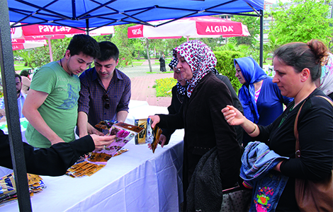 Akaabat Belediyesinden Annelere Hediye