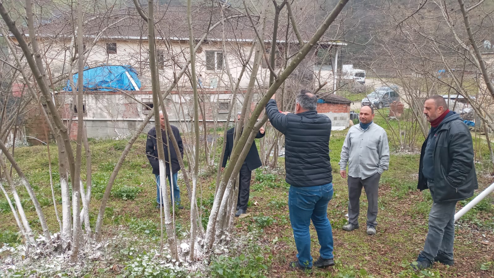AKAABAT ZRAAT ODASI ARAZDE UYGULAMA YAPIYOR
