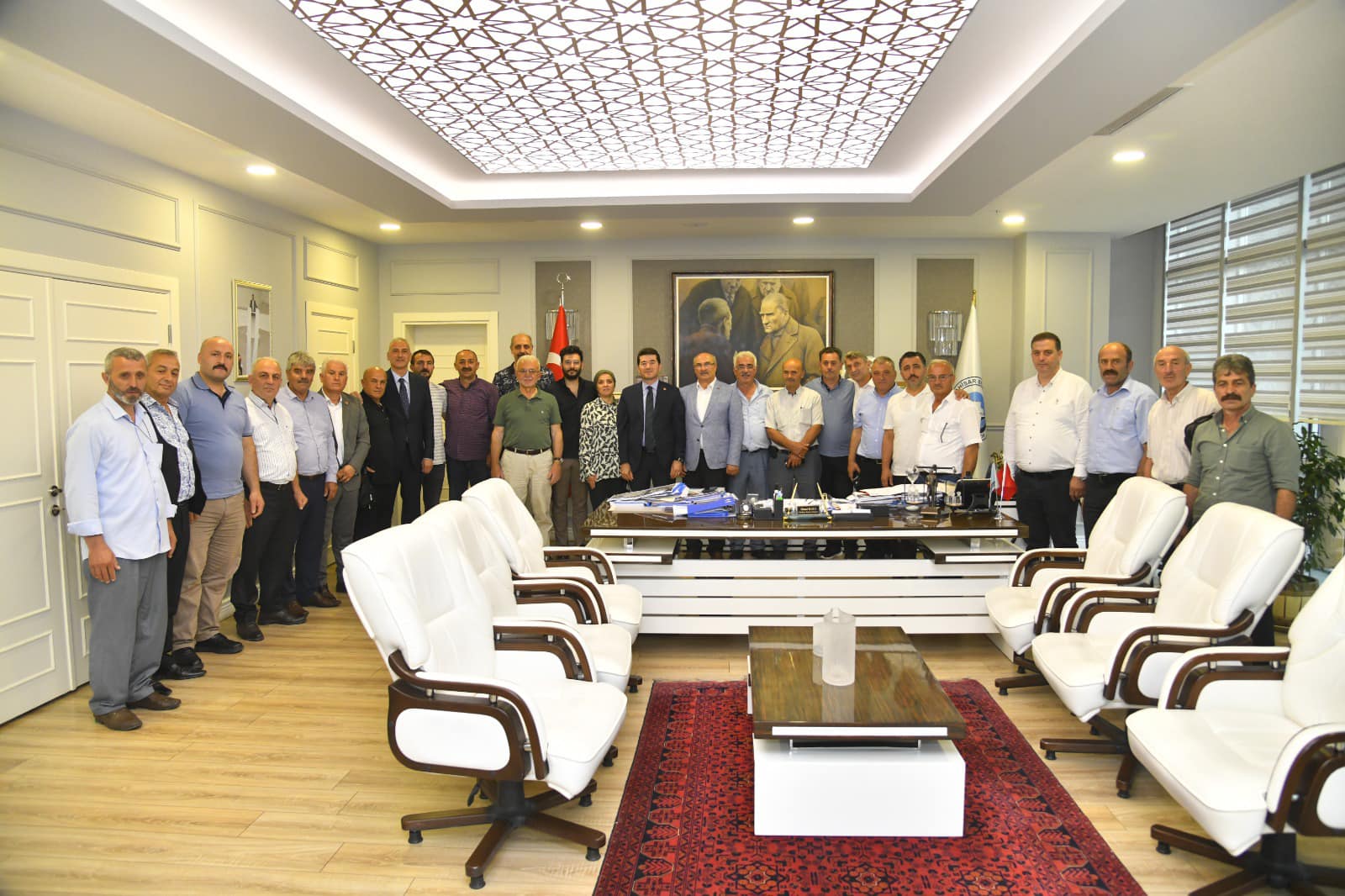 AKÇAABATLI MUHTARLARDAN BAŞKAN KAYA’YA ZİYARET