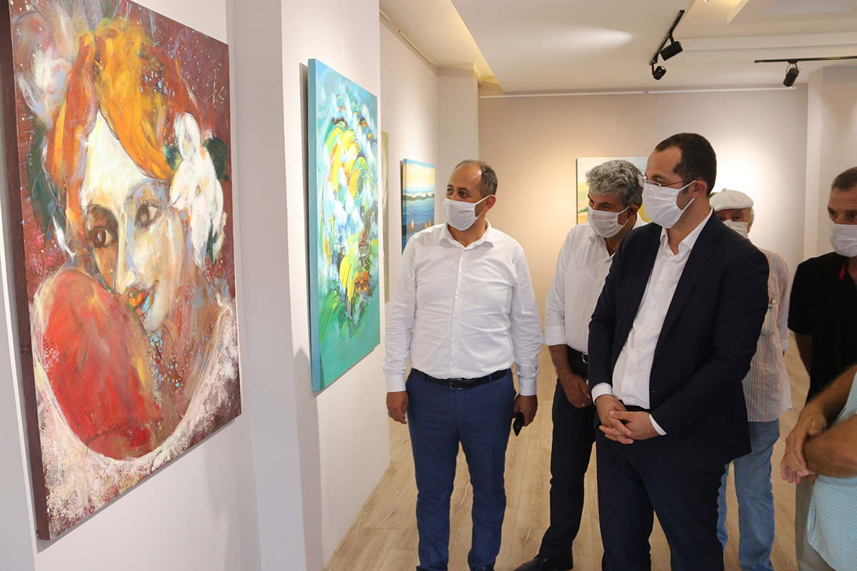 AKÇAABAT’TA 7. RESİM ÇALIŞTAYI MUHTEŞEM ESERLERİNİ SERGİLEDİ