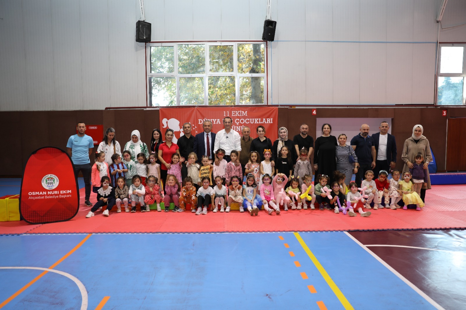 AKÇAABAT’TA DÜNYA KIZ ÇOCUKLARI GÜNÜ KUTLANDI