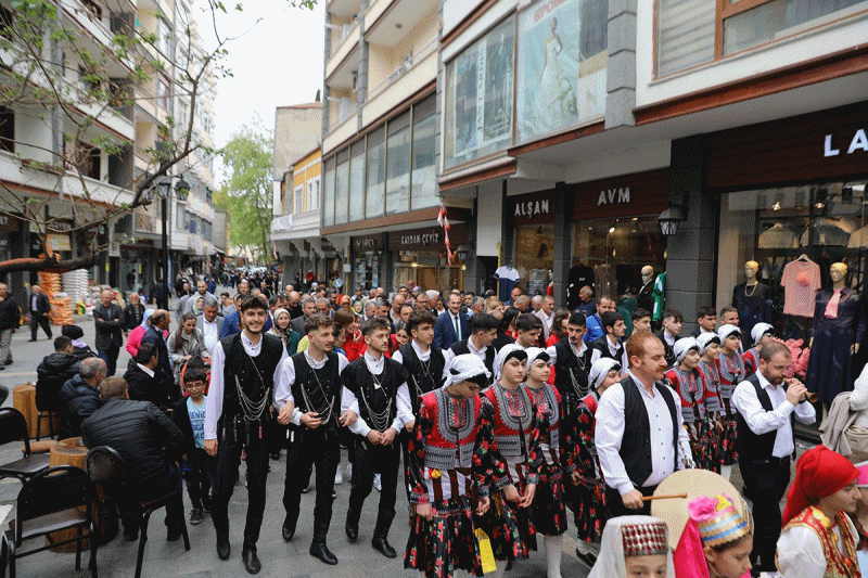 AKAABAT'TA TURZM HAFTASI COKUSU


