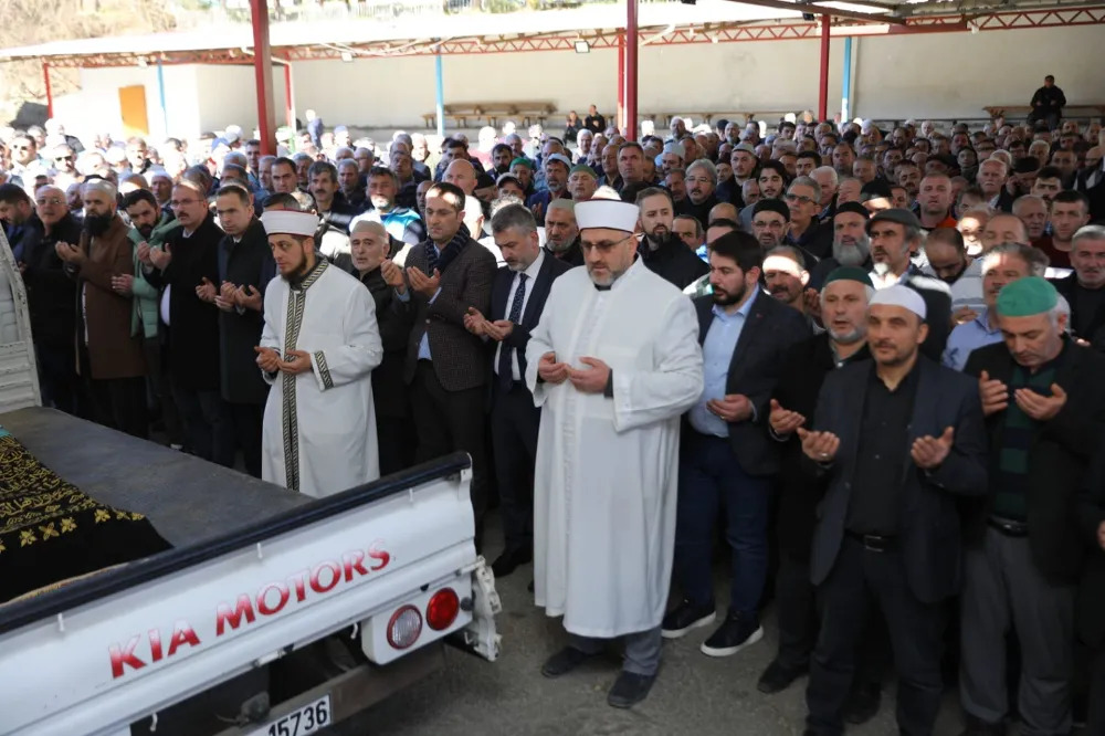 ANNE KANDEMR SON YOLCULUUNA UURLANDI
