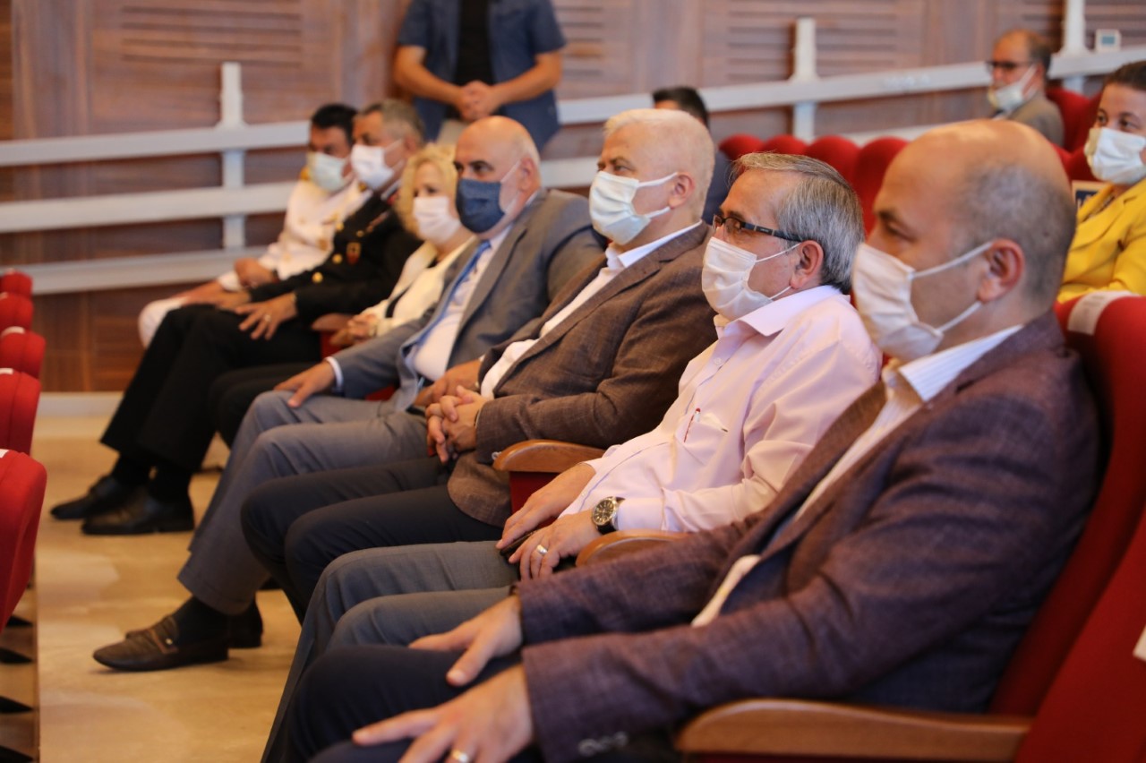 Bartın Üniversitesindeki panelde 1960’tan 2016’ya darbeler konuşuldu