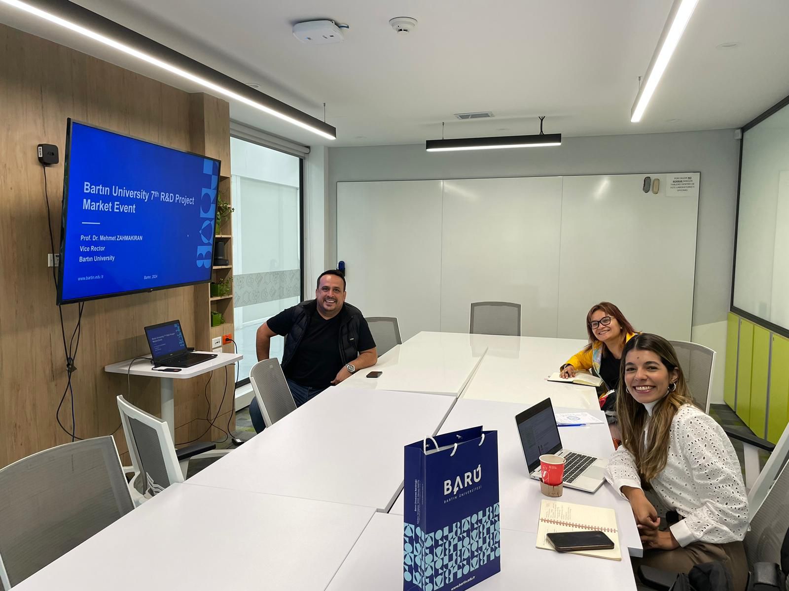 BARÜ, Kolombiya’dan Rosario Üniversitesi ile iş birliğine gidiyor