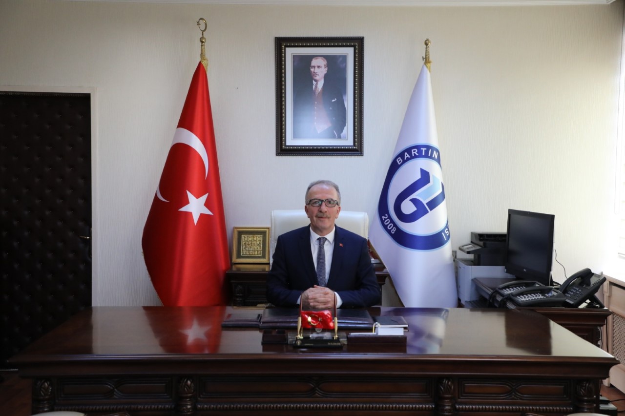 BAR Rektr Prof. Dr. Orhan Uzundan 29 Ekim mesaj

