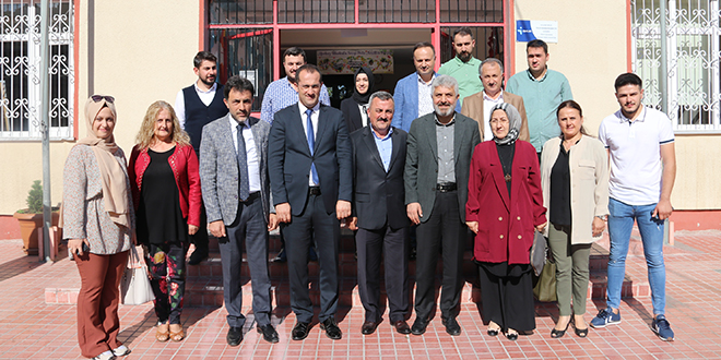 BAKAN EKM, OKULLARI ZYARET ETT
