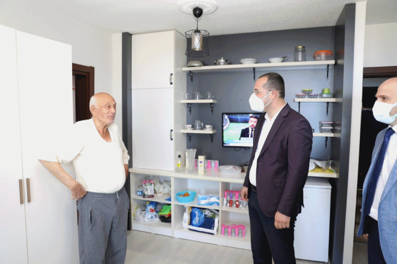 Bakan Ekim'den Bayram Ziyareti
