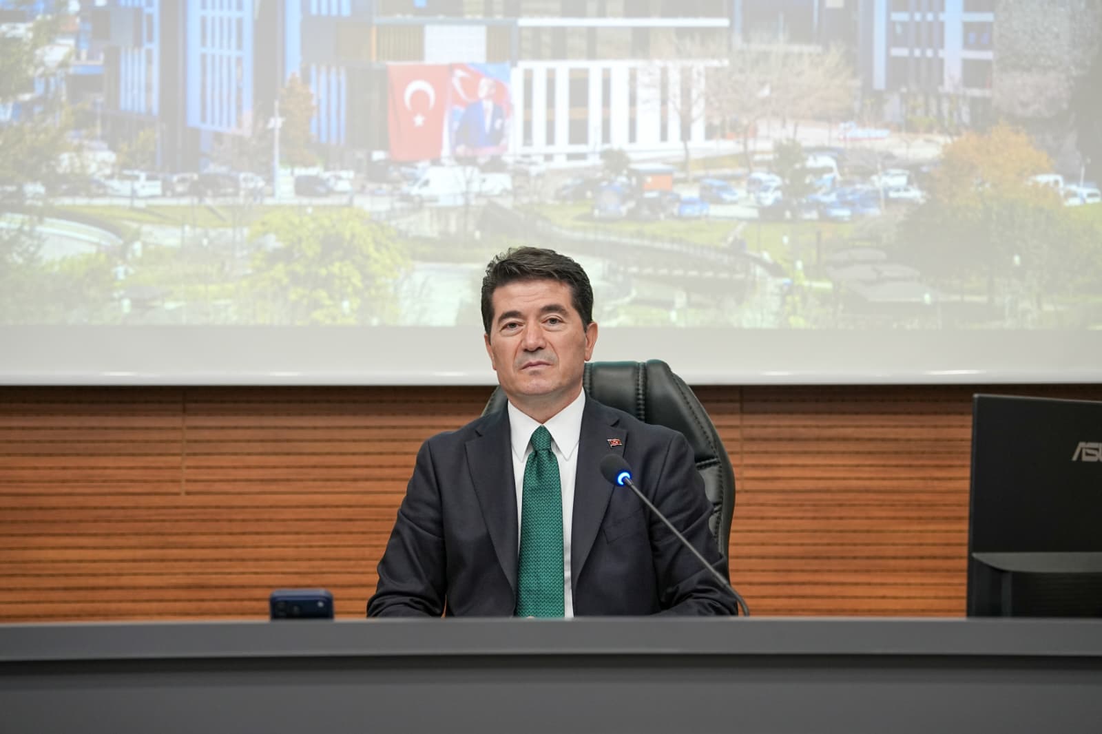 BAŞKAN KAYA: “HESABIMIZI DOĞRU YAPIYORUZ, KAYNAKLARIMIZI VERİMLİ KULLANIYORUZ VE AYAKTA DURUYORUZ”