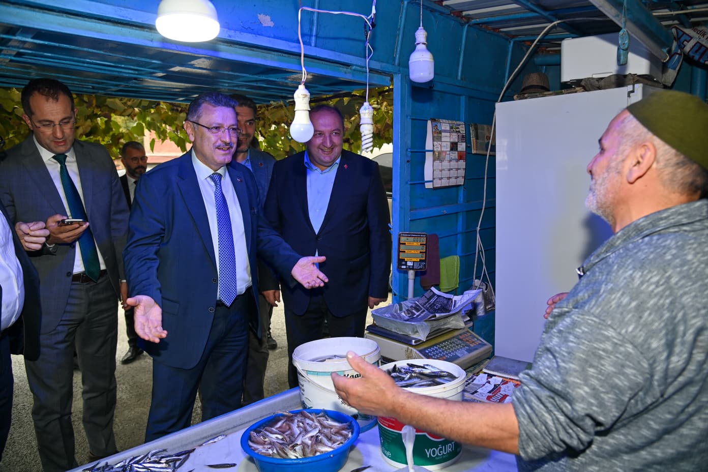 BENLİTAŞ’A YOL, SU VE OTOBÜS SÖZÜ