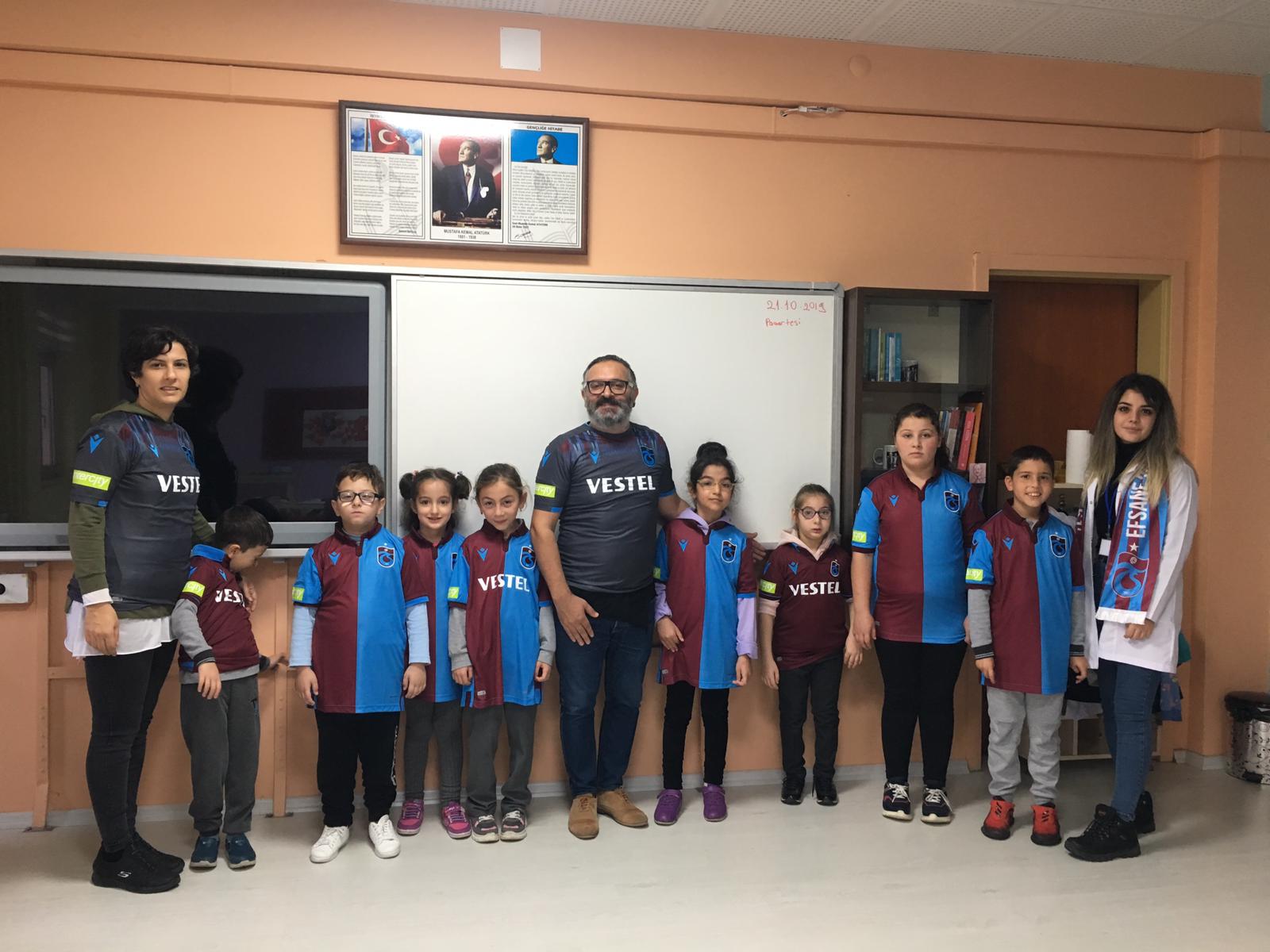 Bordo Mavi Fırtına