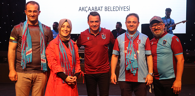 BORDO-MAV GECE FESTVALE DAMGA VURDU
