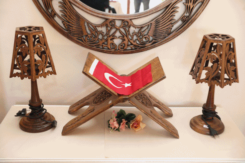 BU SOKAKTA EMEKLE HARMANLANAN RNLER SATILIYOR