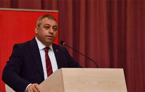 ebi: Hani parti rozetini karmtnz? 
