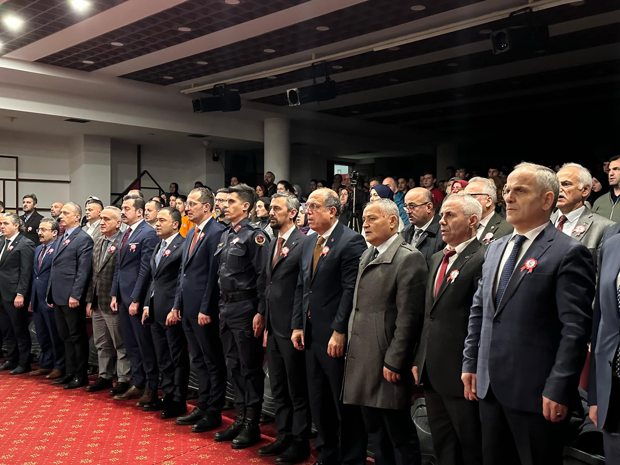 CHP ADAYI KALYONCU’DAN İSTİKLAL MARŞI KUTLAMASI