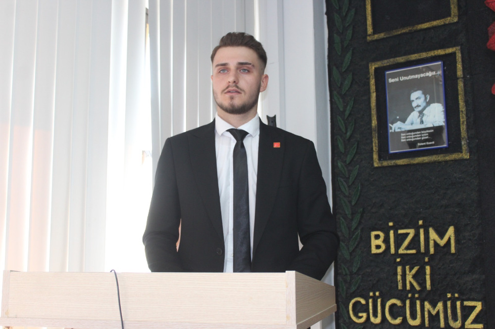 CHP GENLIKTE ORHAN DNEM BALADI
