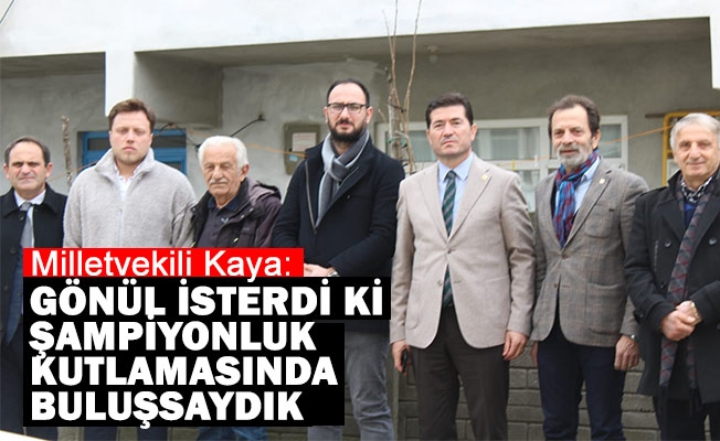 Chpli Ahmet Kaya Bayrak Asarken Yaamn Yitiren Trabzonspor Taraftarnn Evini Ziyaret Etti
