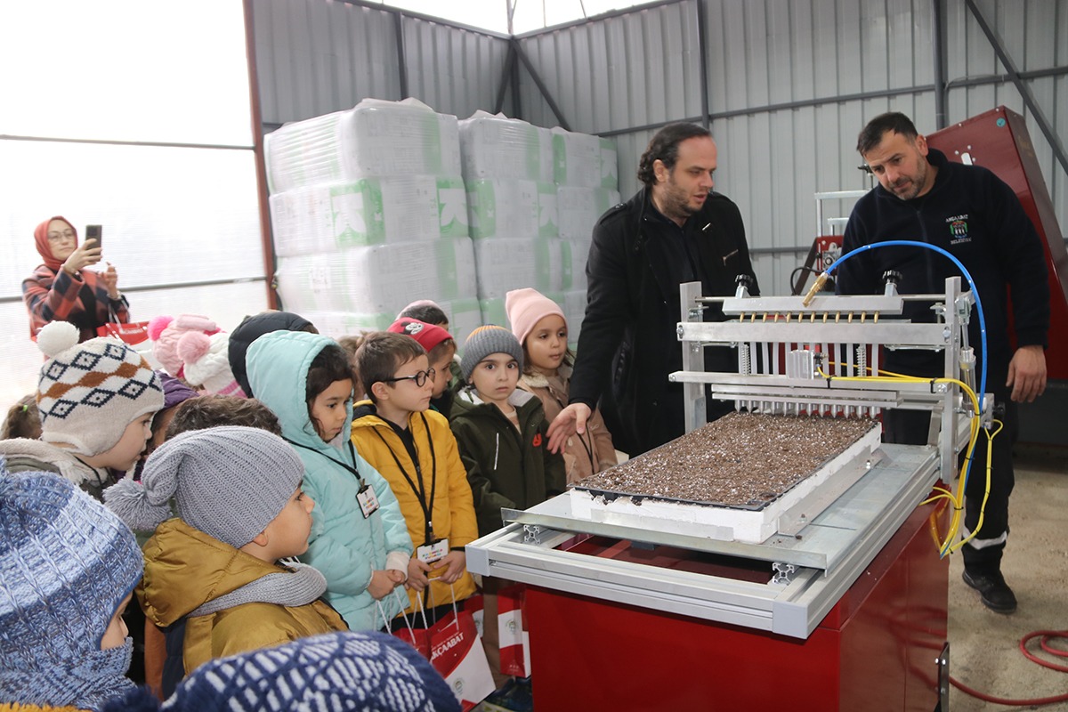 ÇOCUKLAR MODERN SERADA ÜRETİM SÜRECİNİ KEŞFETTİ