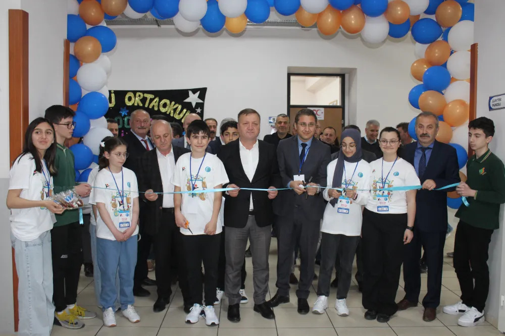 Geleceğin mucitlerinden bilim fuarı