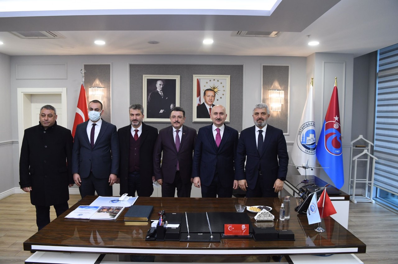 Genç, Bakan Karaismailoğlu’na projelerini anlattı