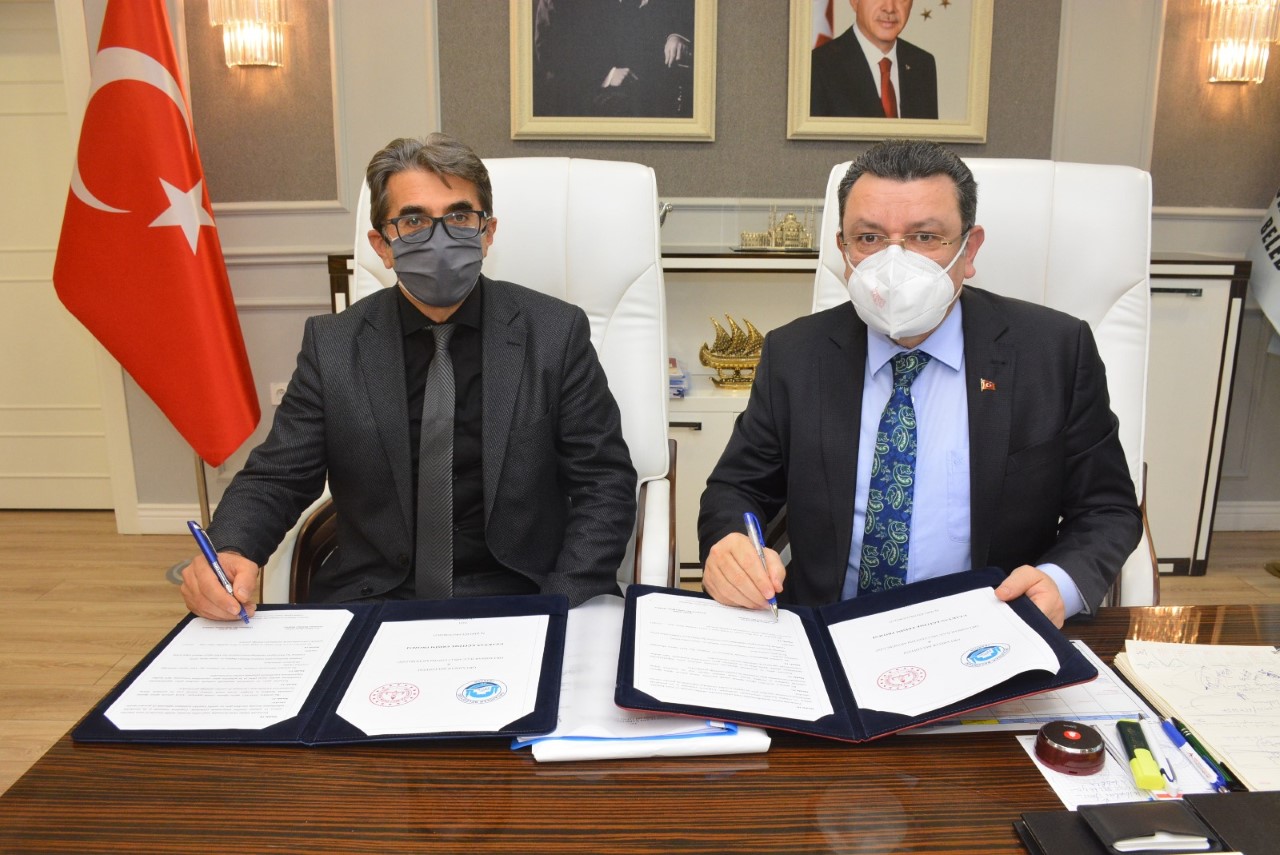 Genç’ten öğrencilere tablet desteği!