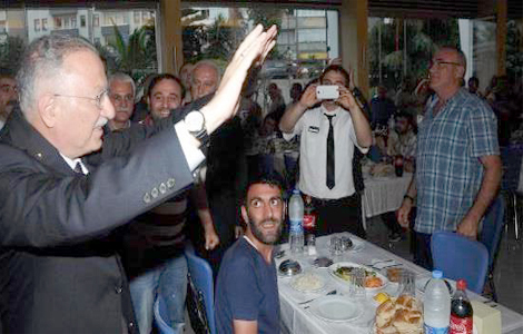 hsanolu Akaabat'ta ftara Katld