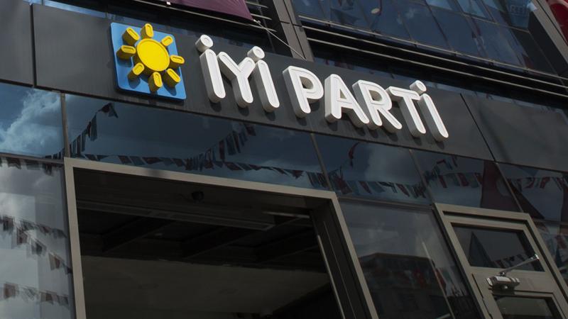İYİ PARTİ AKÇAABAT’TA YENİ DÖNEM