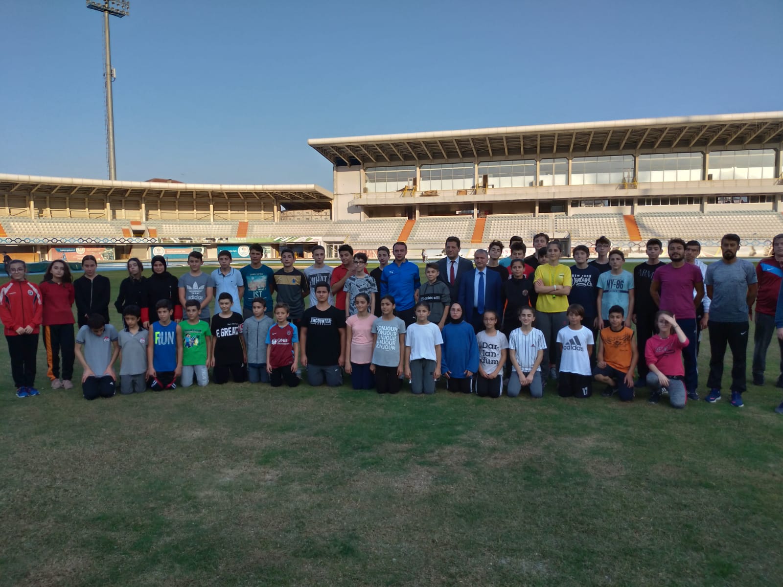 KAYMAKAM KURTYEMEZ GENLK SPOR'DA