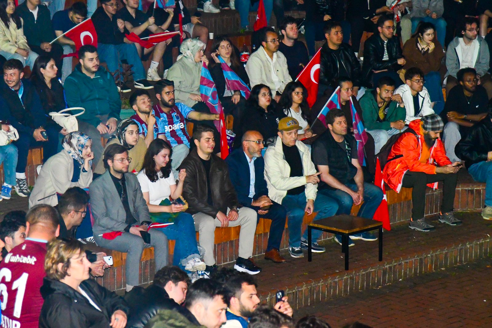 KTÜ’de, “Türkiye Kupası Finali” Heyecanı Açık Havada Yaşandı!