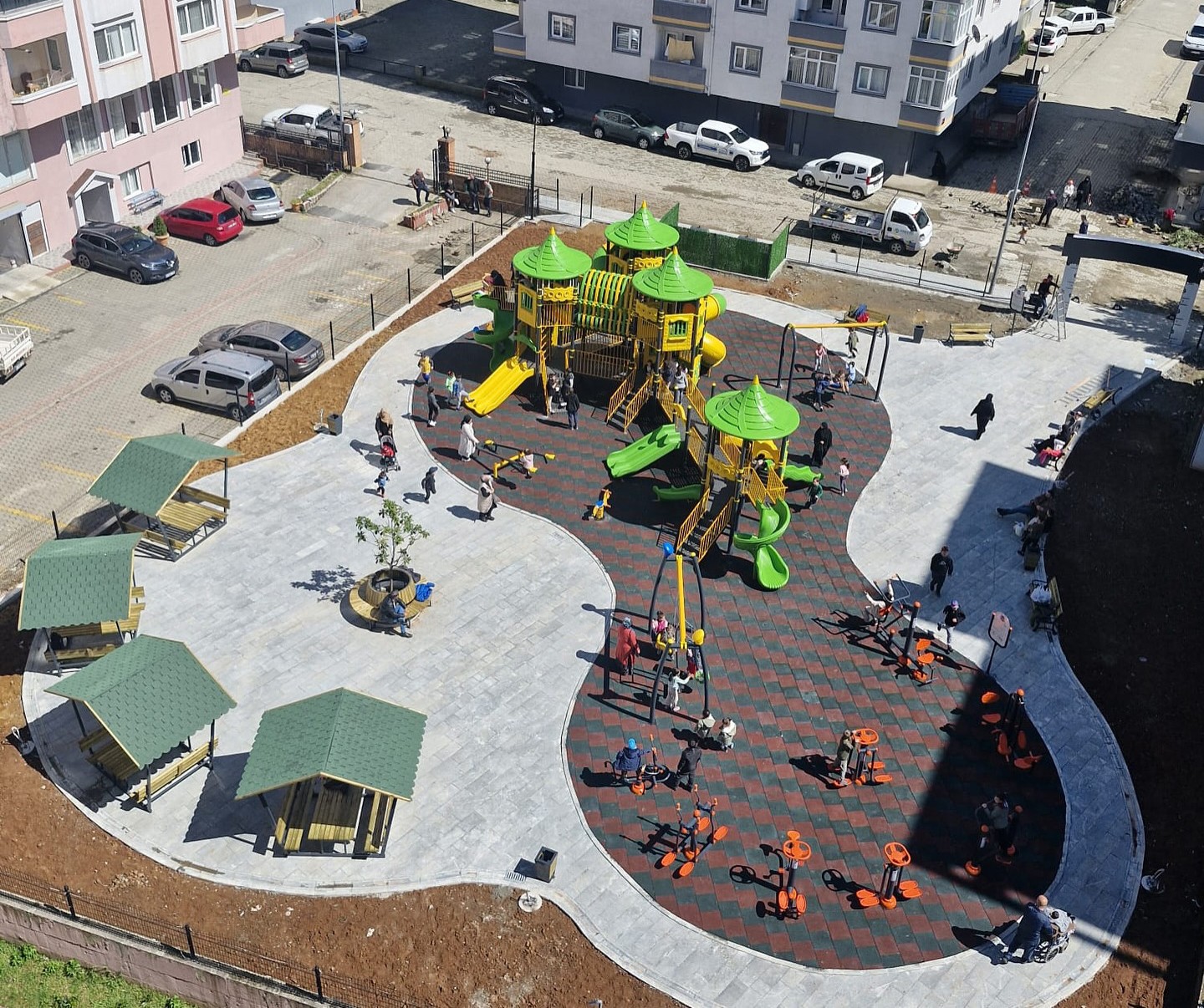 Muratoğlu’ndan Çocuk Parkı Teşekkürü