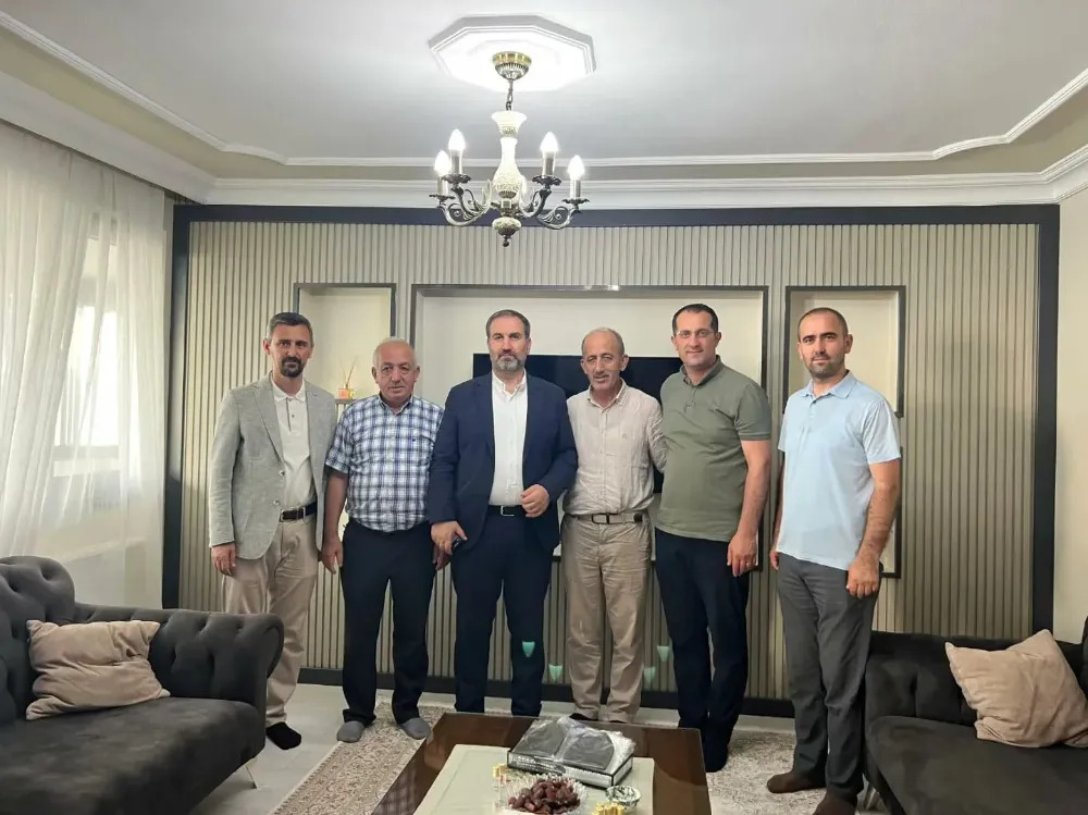 MUSTAFA EN, AKAABATTA HACILARI ZYARET ETT
