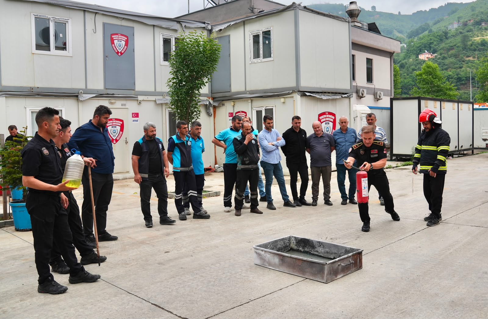 ORTAHİSAR BELEDİYE PERSONELİNE YANGIN GÜVENLİĞİ EĞİTİMİ VERİLDİ