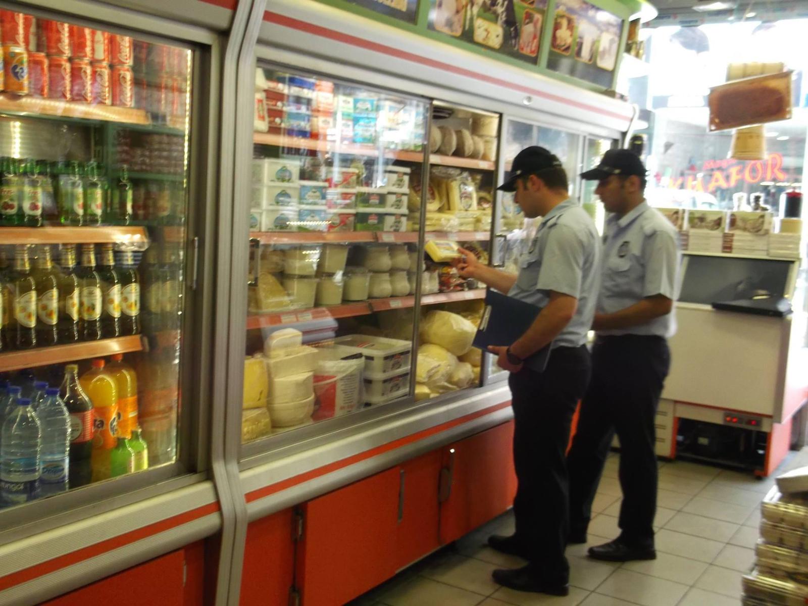 Ortahisar belediyesi Zabıta Ekipleri Marketleri denetledi